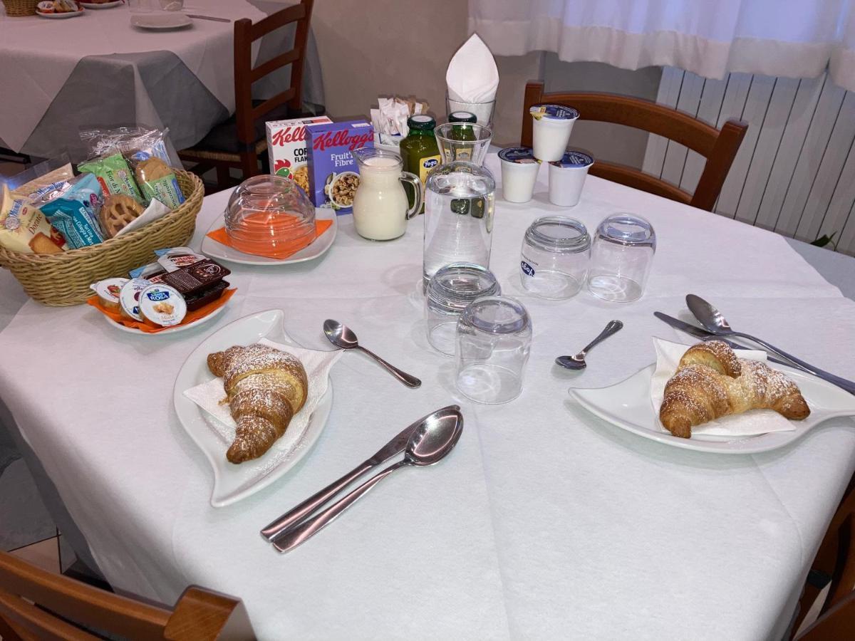 פוטנצה Hotel Il Diretto מראה חיצוני תמונה